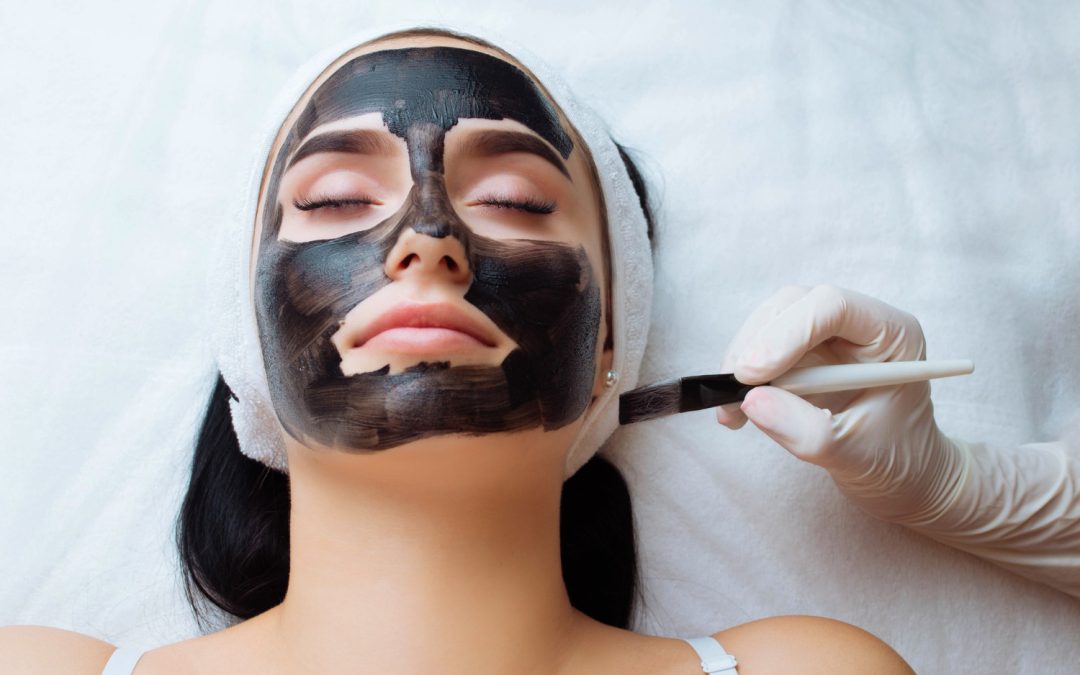 Carbon Peel in Toronto for Acne Scars and Summer-Ready Skin