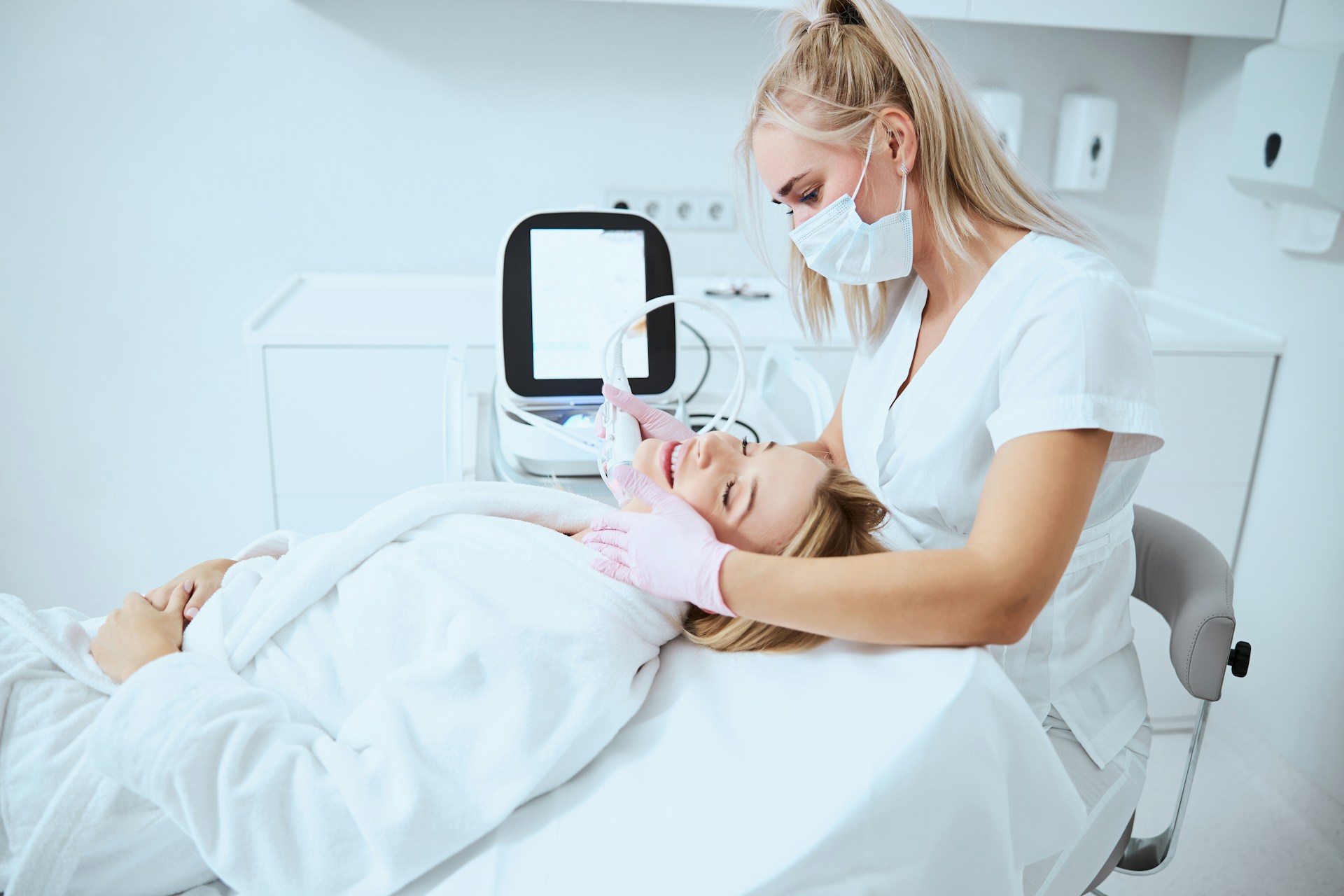 RF Microneedling