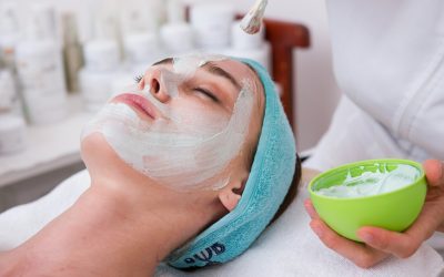 Acne Facial Escalation Path in Toronto: Topicals, Hormones, or Isotretinoin