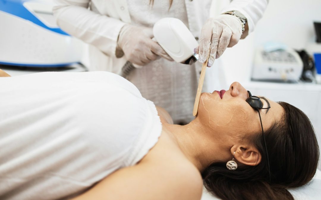 Microdermabrasion vs. Dermaplaning in Toronto: Which Is Better for Summer?