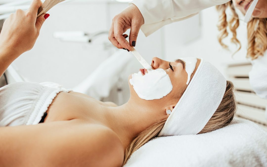 Decoding Facial Treatments in Toronto for Stressed Summer Skin