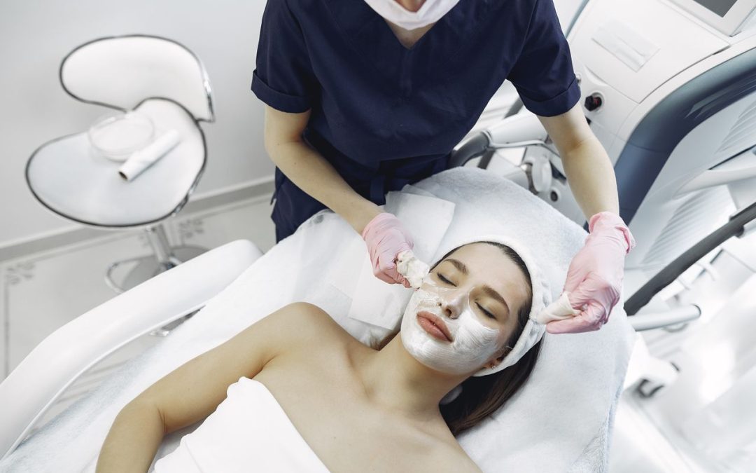 Understanding Facial Rejuvenation Options in Toronto’s Summer