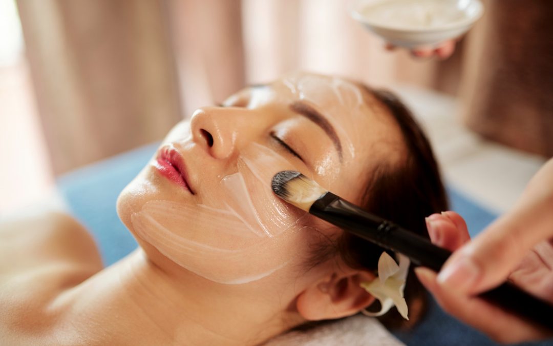 Planning Facial Treatments in Toronto Before Fall Events
